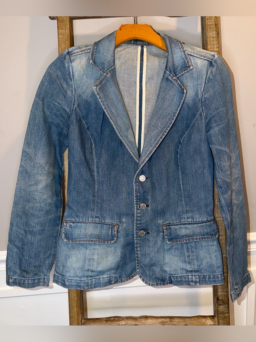 Vintage Seven For All Mankind denim blazer jacket in a medium wash Size Small